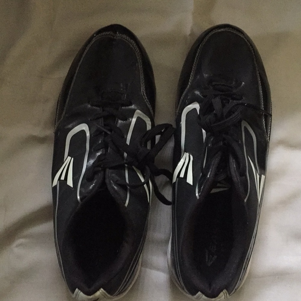Men’s  baseball cleats